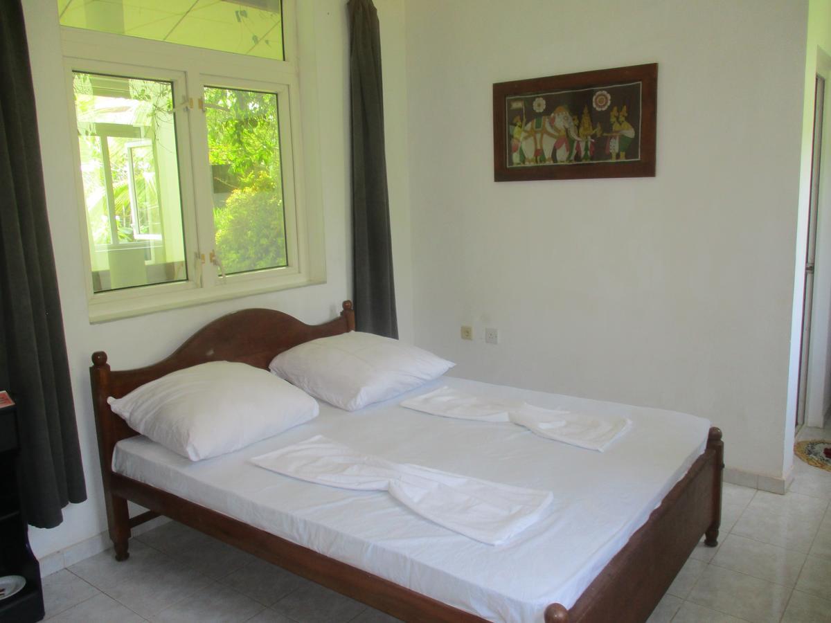 Raja Beach Hotel Balapitiya Eksteriør bilde